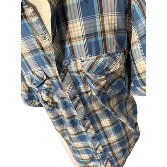 KUHL Men's Short Sleeve Button-Up Plaid Shirt - Picture 2 of 4